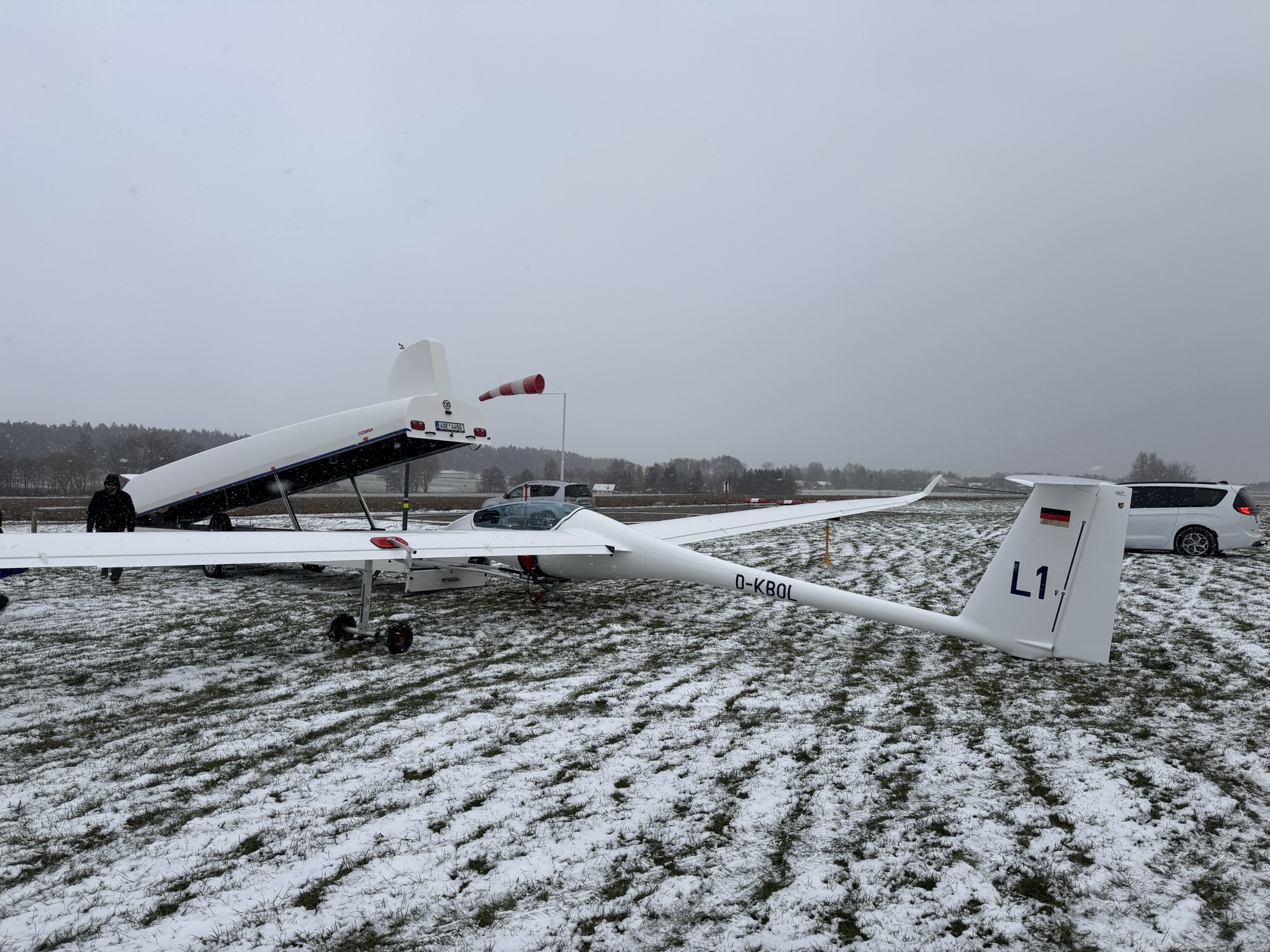 MAIDEN FLIGHT TWINSHARK SN 049